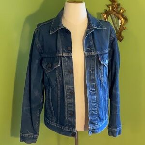 Vintage 80s Levi’s jean jacket